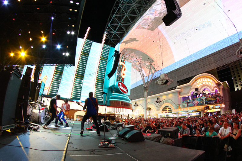 Summerland Tour Hits Fremont Street Experience