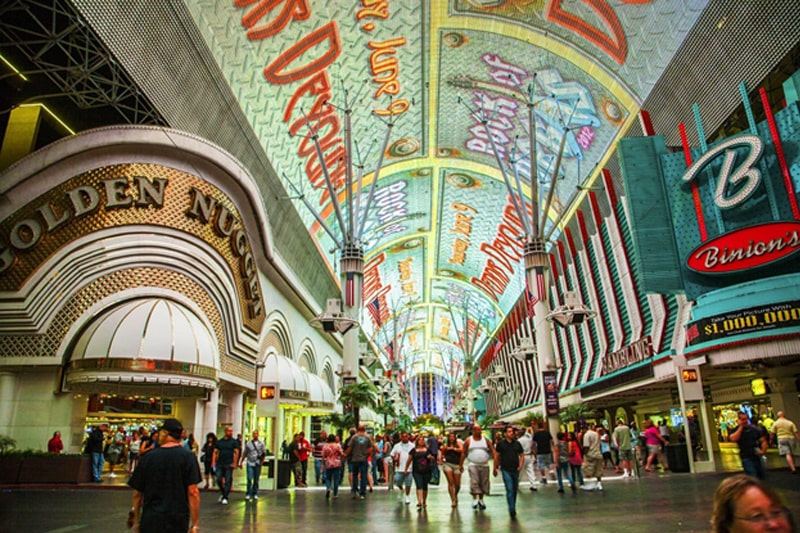 New sign, arch coming to downtown Las Vegas