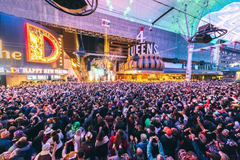 Free Las Vegas downtown concert at Fremont Street Experience